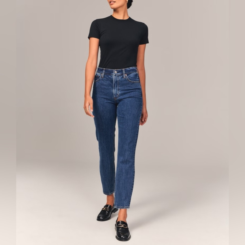 Abercrombie & Fitch Long Mom High Rise Jeans